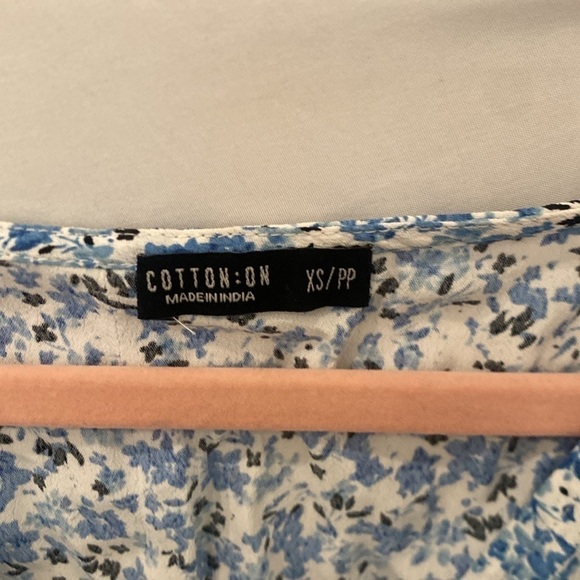 Cotton On blue floral cinched waist short sleeve Size Xs - Picture 3 of 6